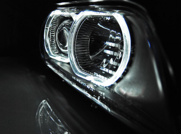 Přední světla s LED angel eyes BMW 5 E39 černá