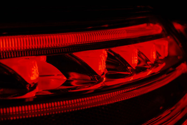 Zadní světla LED Bar, blinkr Mercedes-Benz E W212 sedan 09-13 červená